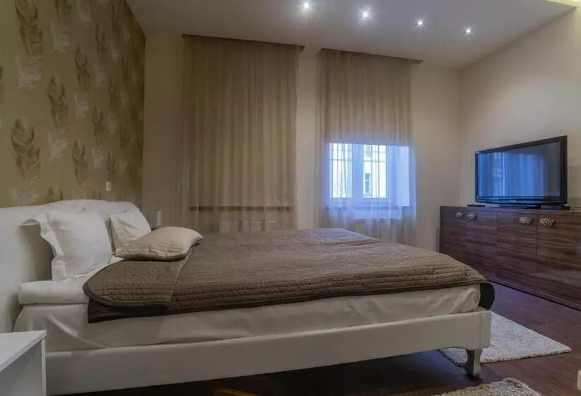 Hotel Ankavi