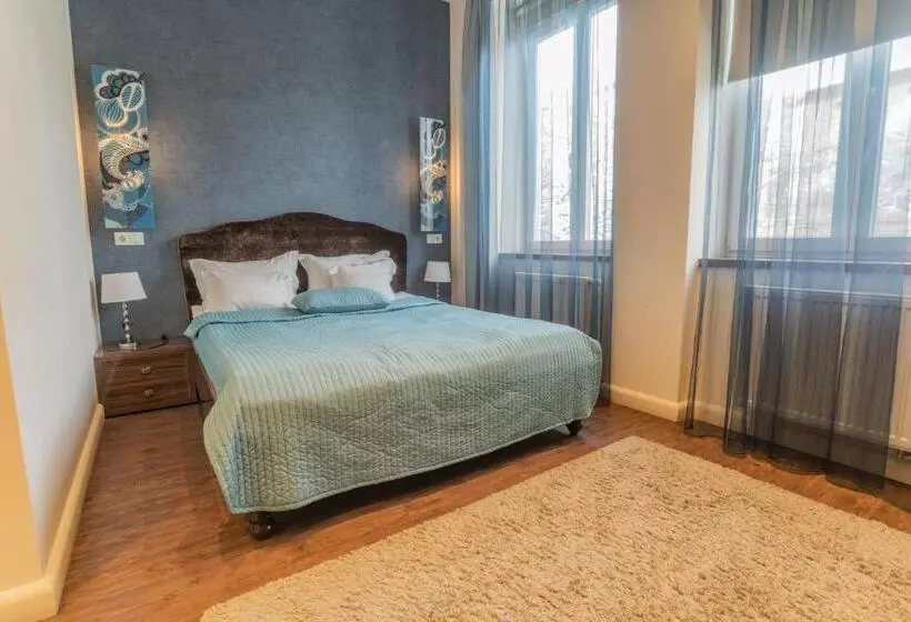Hotel Ankavi