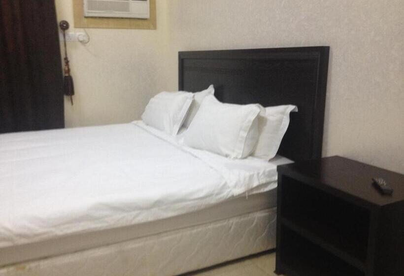 Lavina Hotel Apartments