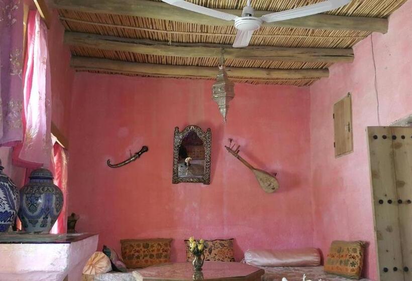 بنسيون Auberge Chez Julia