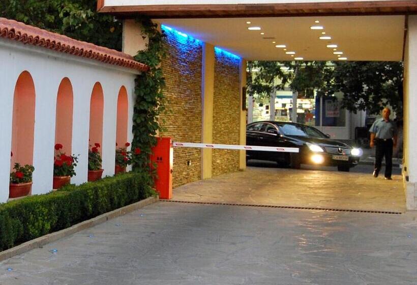 펜션 Chakarova Guest House