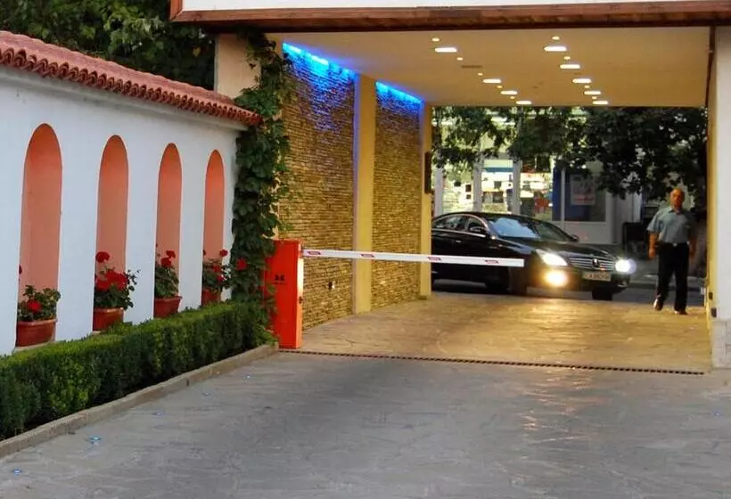 Majatalo Chakarova Guest House