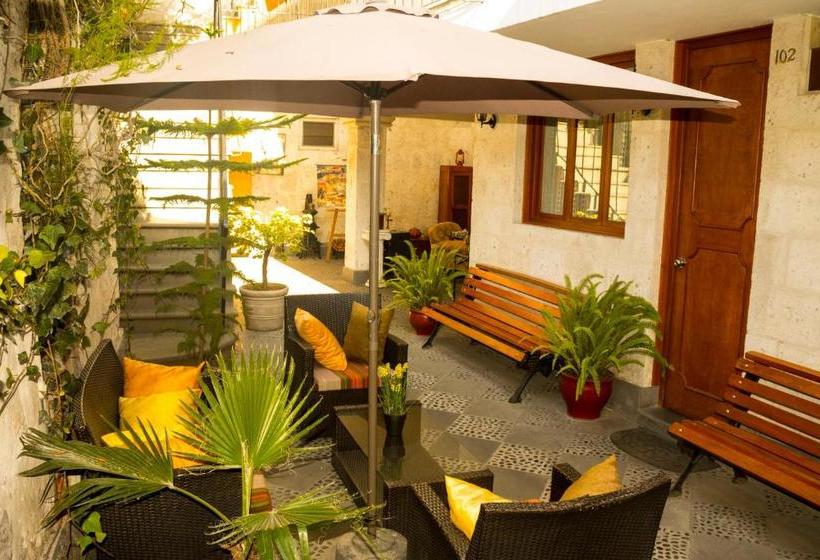 پانسیون El Patio De Elisa