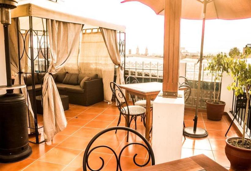 پانسیون El Patio De Elisa