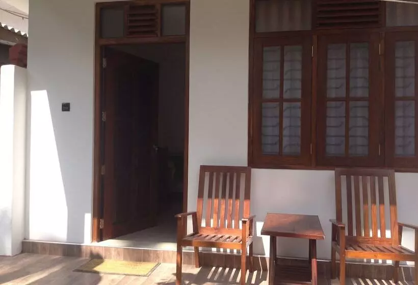 ペンション Extremehost Guest House