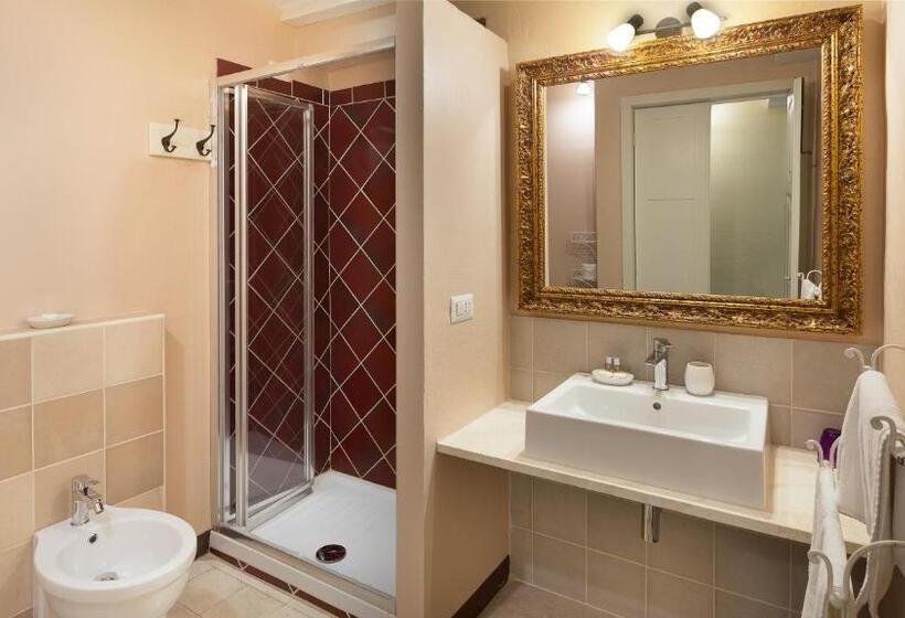 پانسیون Relais Santa Croce