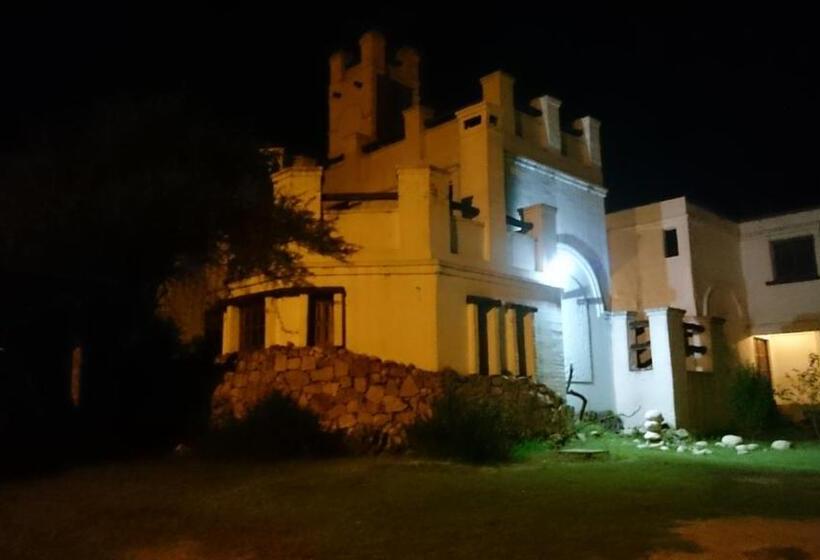 הוסטל El Castillito