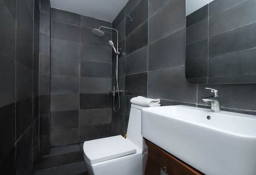 הוסטל Hongkong Suites