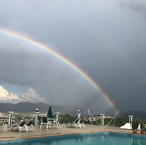 旅馆 Pousada Lambari Montanha