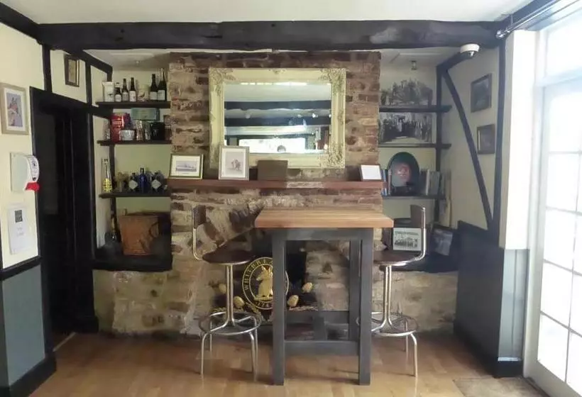 Retkeilymaja The Crown Inn, Kemerton