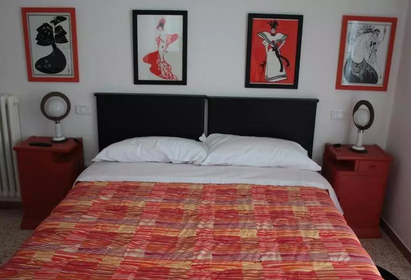 Majatalo Affittacamere Parco Dei Canapè