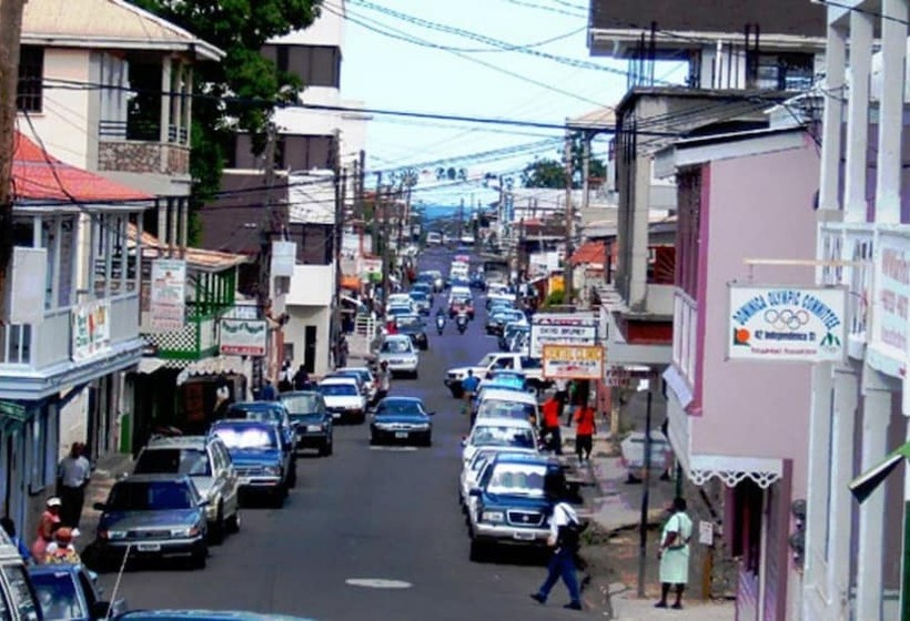 پانسیون Chez Ophelia Cottage Apartments