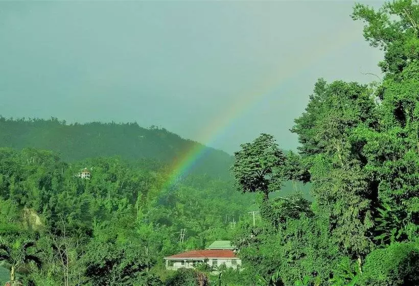 پانسیون Chez Ophelia Cottage Apartments