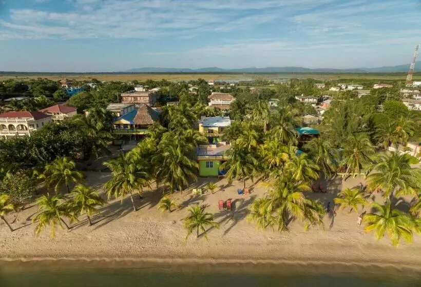 Majatalo Coconut Row Boutique