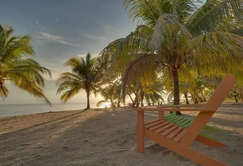 Majatalo Coconut Row Boutique