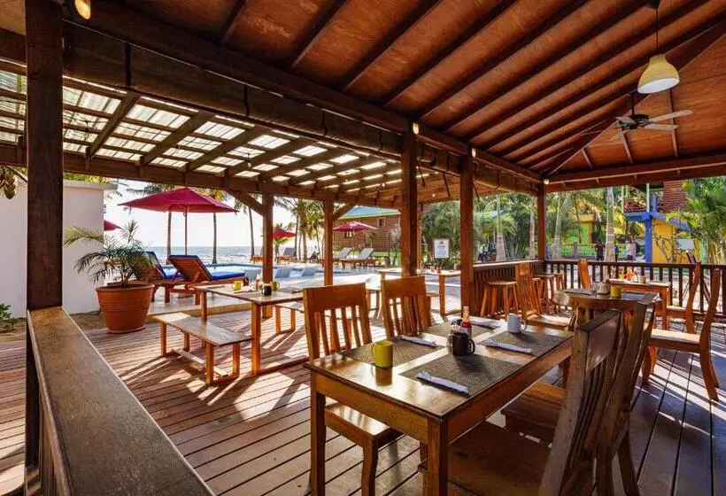 Majatalo Coconut Row Boutique