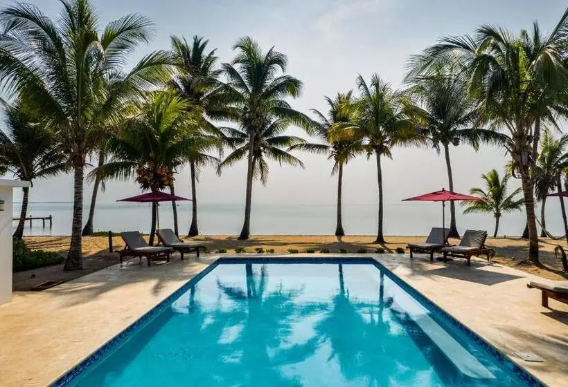 Majatalo Coconut Row Boutique