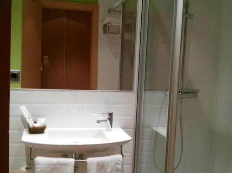 פנסיון Nruta Ponferrada