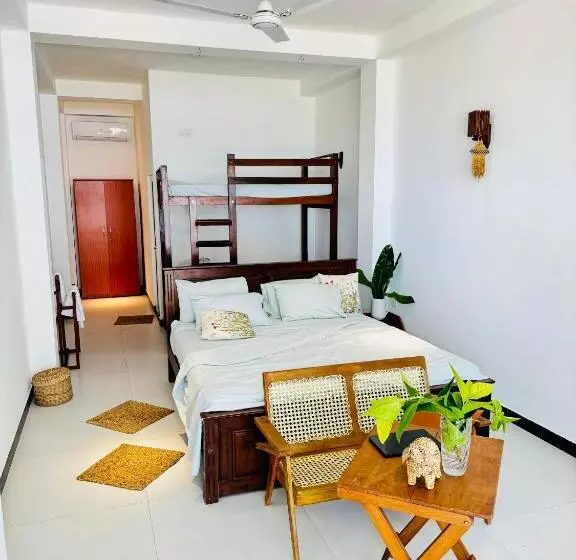 ユースホステル Coconut Palm Beach Restaurant And Rooms