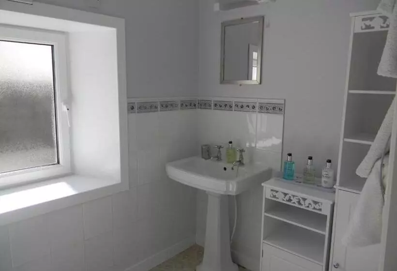 Majatalo Harbour Lights Guesthouse