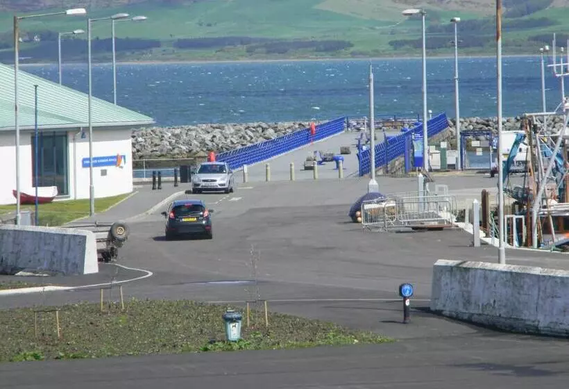 Majatalo Harbour Lights Guesthouse