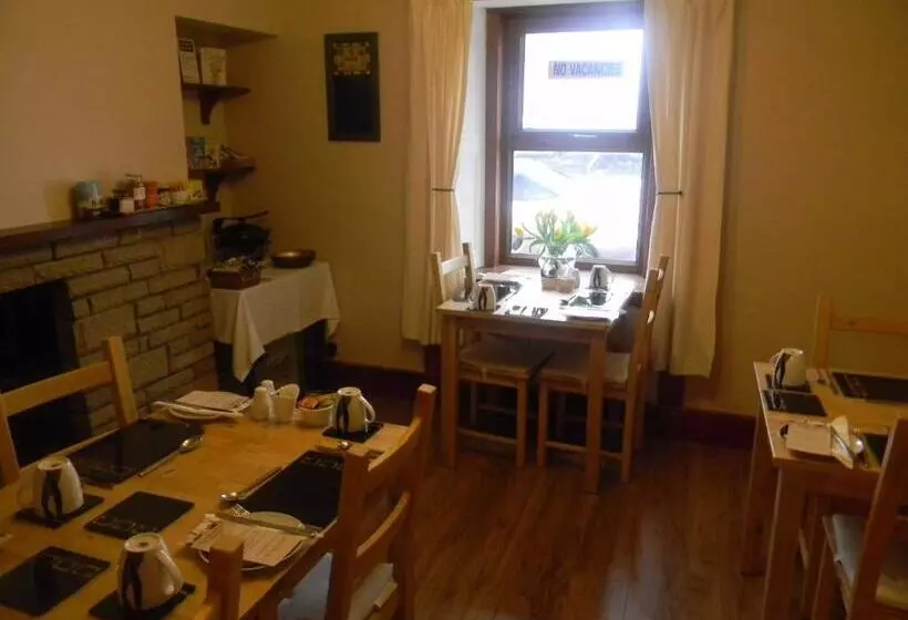 Majatalo Harbour Lights Guesthouse