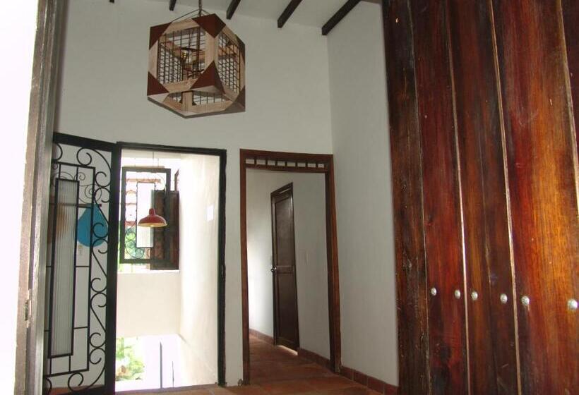 פנסיון Hostal Casa De Los Virreyes