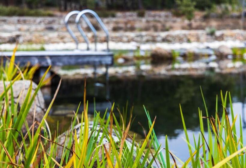 Пансион Refugio No Campo Al 1683