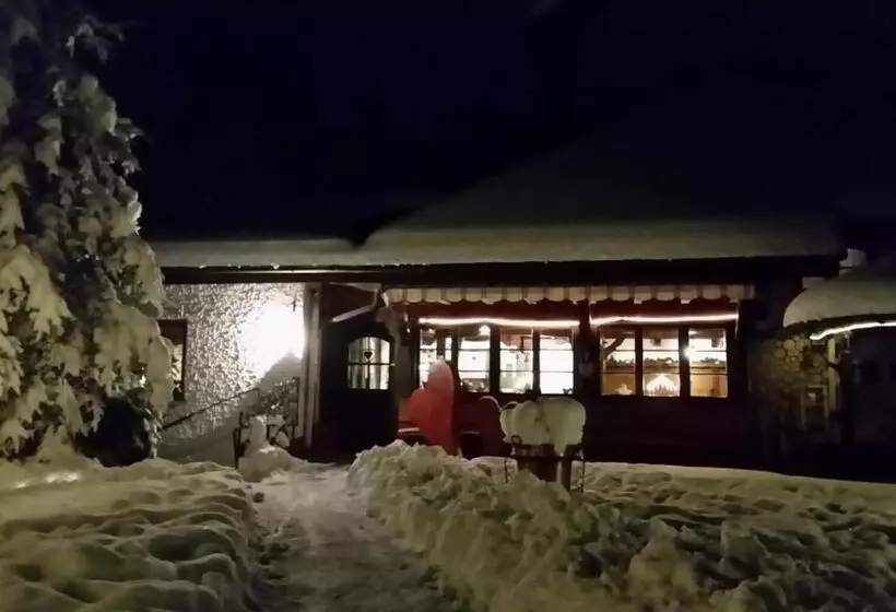 ユースホステル Zuwälder Stüble