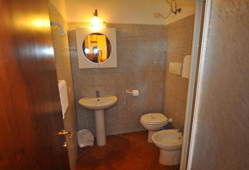 בית מלון כפרי Agriturismo Il Cerrosughero