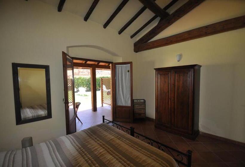 בית מלון כפרי Agriturismo Il Cerrosughero