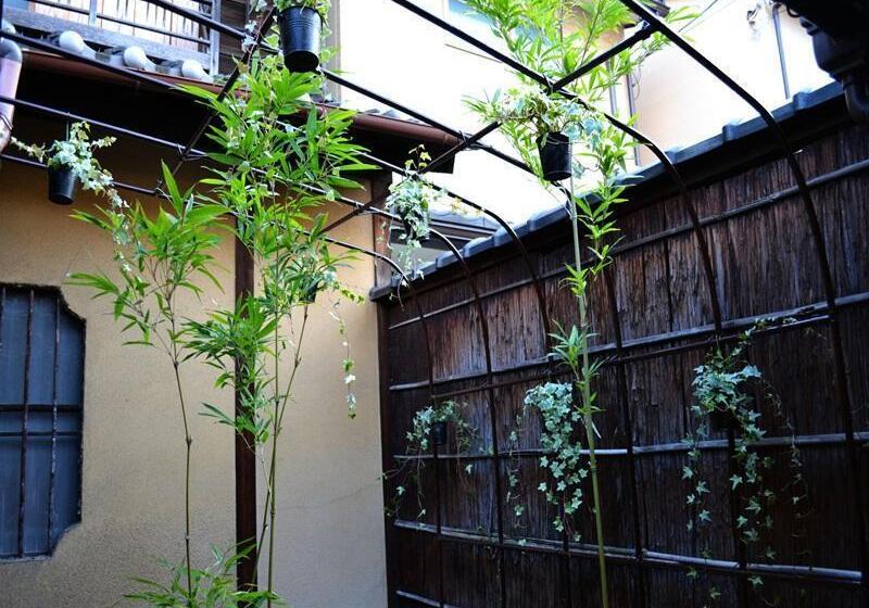 بنسيون Higurashi Sou