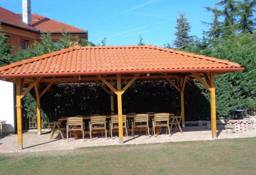 Пансион Sóstó Gold Vendégház