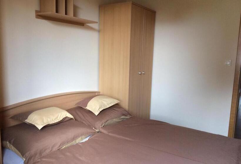 Пансион Sóstó Gold Vendégház