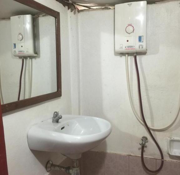 پانسیون Dalom Guesthouse