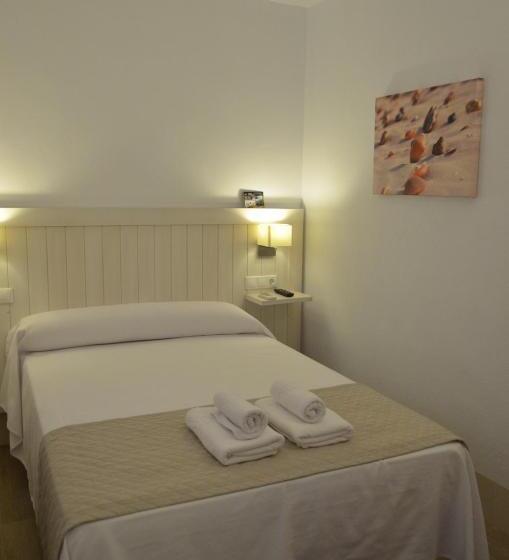 پانسیون Hostal La Fonda