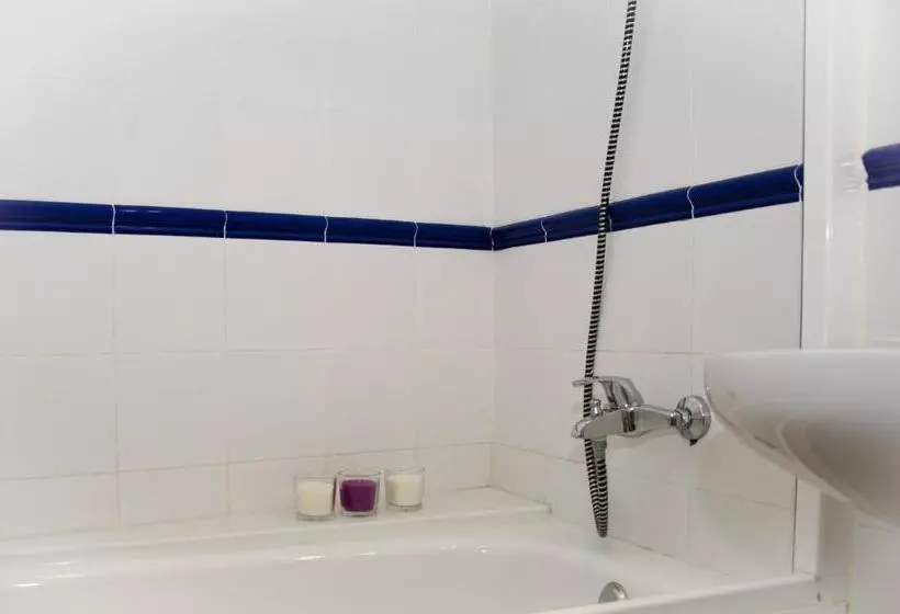 Majatalo Ochomin Hostel