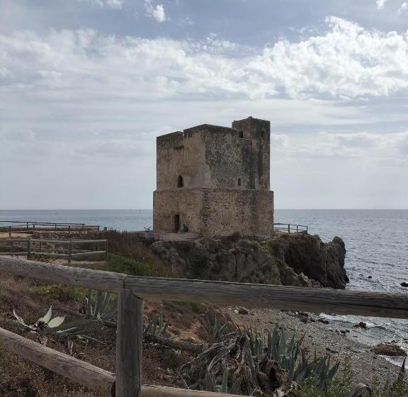 ペンション Ochomin Hostel