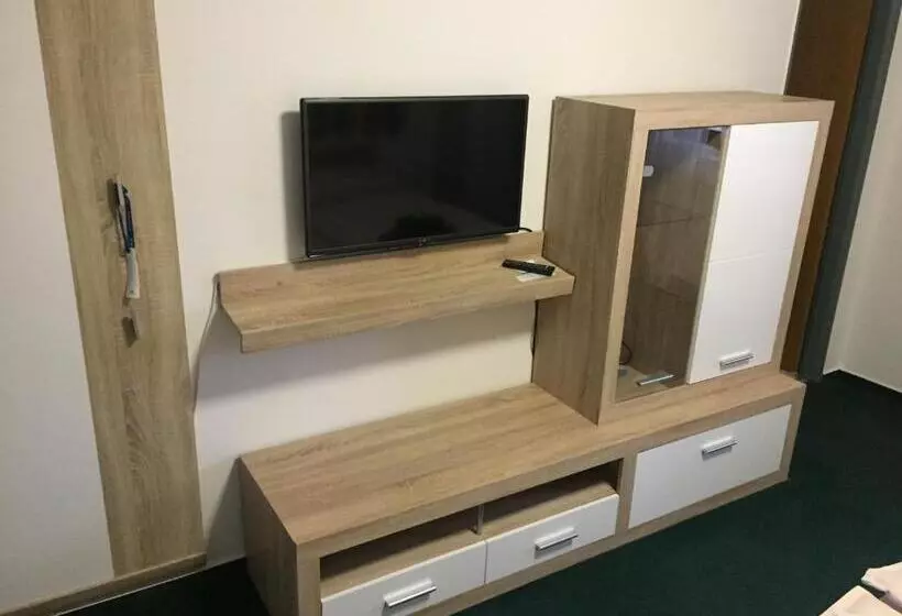 ペンション Penzion Eden Turnov