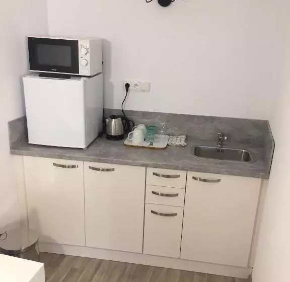 ペンション Penzion Eden Turnov