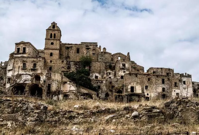 Hotelli Fontana La Pietra