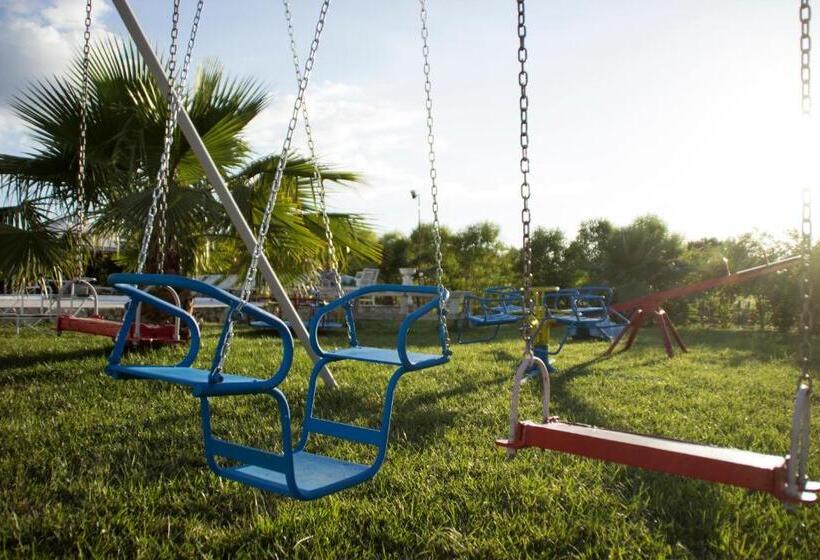 בית מלון כפרי Fontana La Pietra