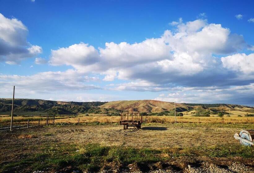 בית מלון כפרי Fontana La Pietra