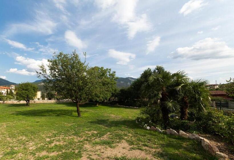 ペンション Colle Ameno Room And Breakfast