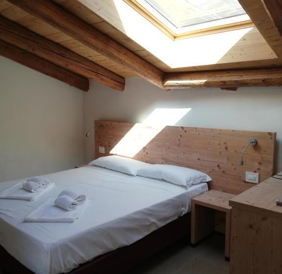 ペンション Colle Ameno Room And Breakfast