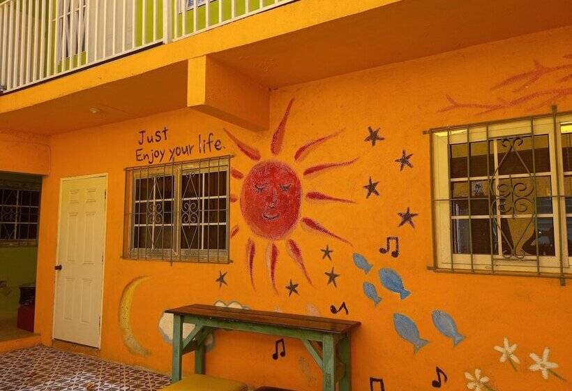 پانسیون Labrish Guest House