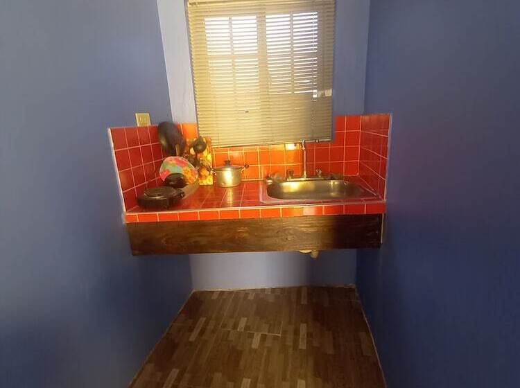 پانسیون Labrish Guest House