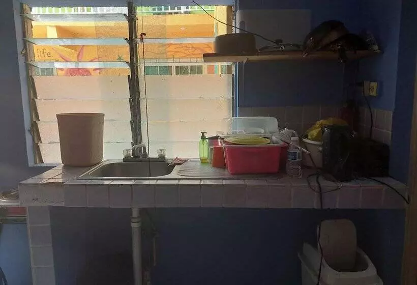 پانسیون Labrish Guest House