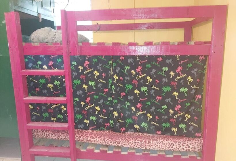 پانسیون Labrish Guest House