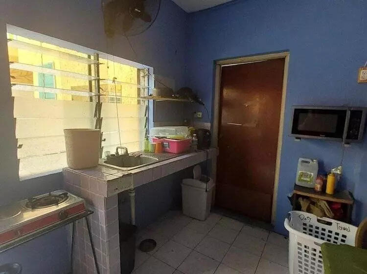 پانسیون Labrish Guest House